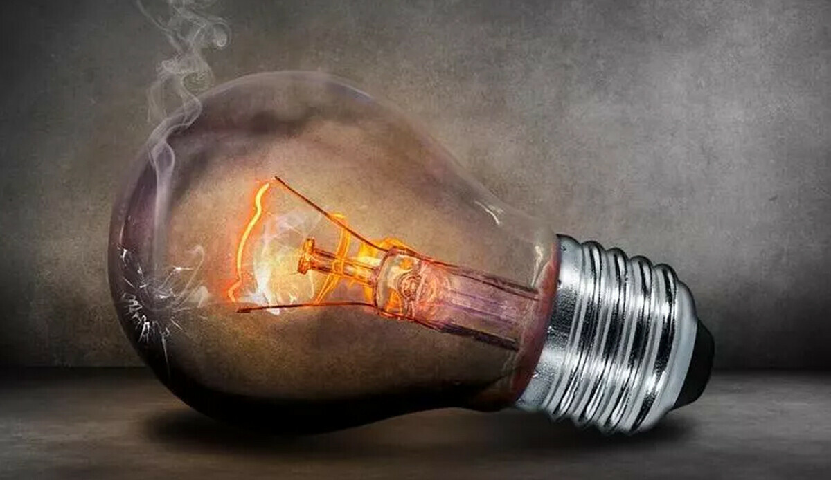 Elektrik dağıtıcılarına 280 milyon ceza Elektrik dağıtıcılarına 280 milyon ceza