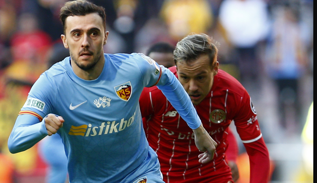 Süper Lig&#039;de sürpriz ayrılık! Brezilyalı oyuncu deprem nedeniyle ülkesine döndü