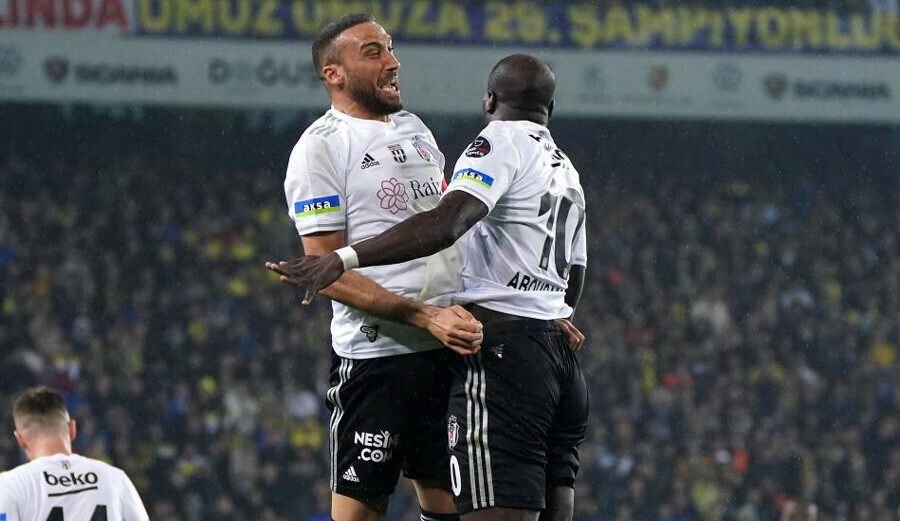 Cenk Tosun: Derbi galibiyetimiz Tayyip Talha Sanuç'a armağan