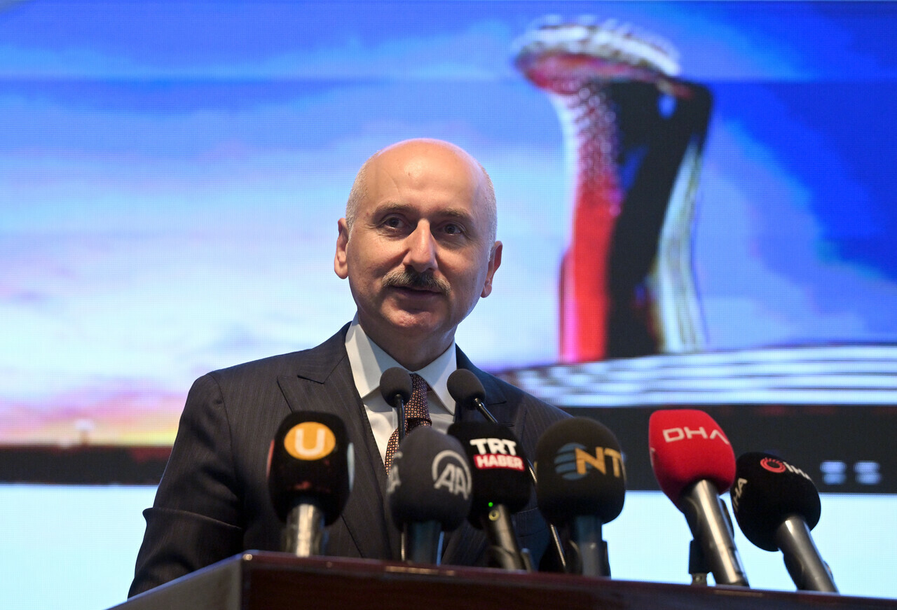 Bakan Karaismailoğlu duyurdu: 7 saatlik yol 3 saate düşüyor Bakan Karaismailoğlu duyurdu: 7 saatlik yol 3 saate düşüyor