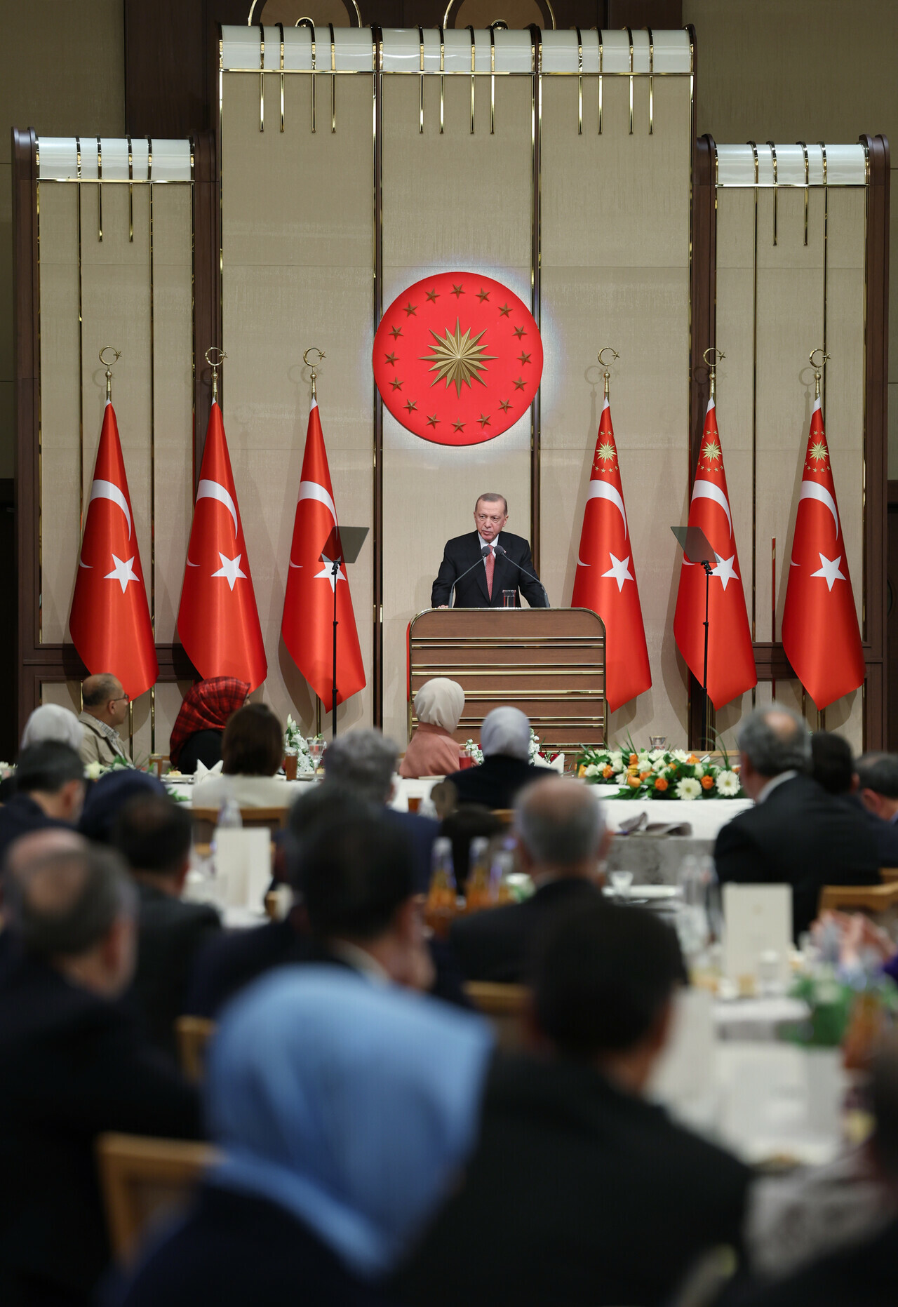 Cumhurbaşkanı Erdoğan'dan Türkiye Yüzyılı vurgusu: Hiçbir tuzak önümüzü kesemez Cumhurbaşkanı Erdoğan'dan Türkiye Yüzyılı vurgusu: Hiçbir tuzak önümüzü kesemez