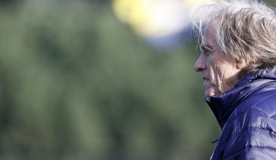 Jorge Jesus kovuldu mu? Fenerbahçe Portekizli teknik direktöre ne kadar tazminat ödeyecek