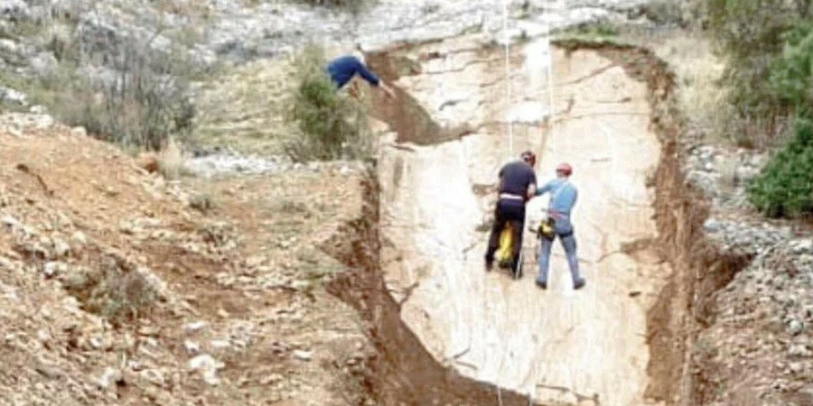 İlk kez denendi! Manisa Fayı'nda son yıkıcı depremin tarihi ortaya çıkartıldı İlk kez denendi! Manisa Fayı'nda son yıkıcı depremin tarihi ortaya çıkartıldı