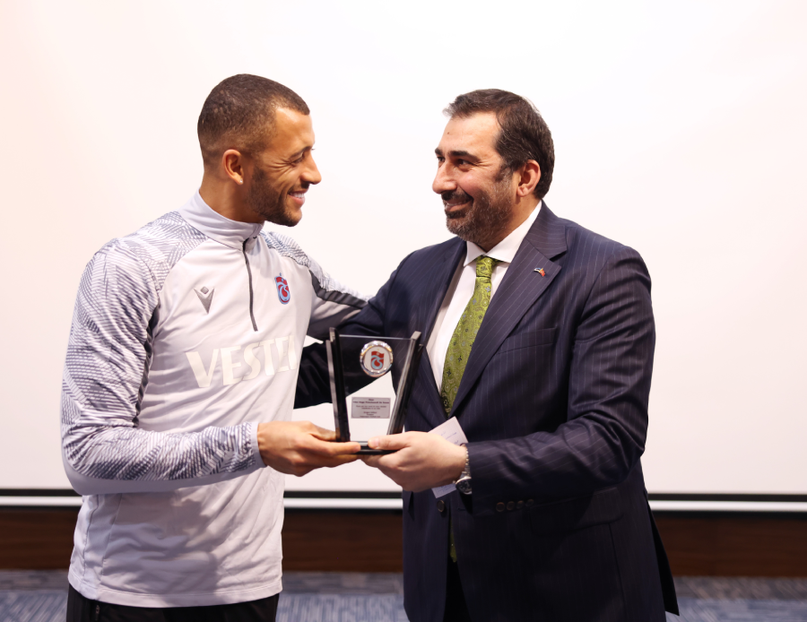 Trabzonspor, Vitor Hugo'nun Bahia'ya transfer olduğunu açıkladı! Bonservis bedeli belli oldu