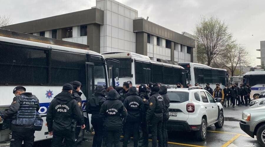 İstanbul merkezli 3 ilde tapuda rüşvet operasyonu: 79 gözaltı İstanbul merkezli 3 ilde tapuda rüşvet operasyonu: 79 gözaltı