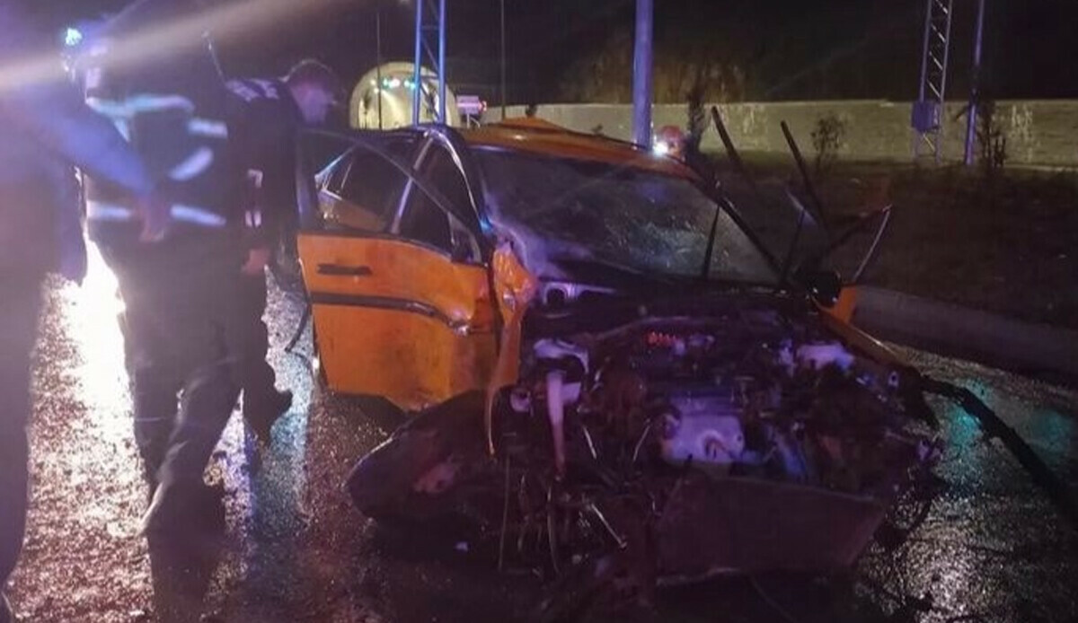Kazada müşterisinin ölümüne sebep olan taksici tutuklandı Kazada müşterisinin ölümüne sebep olan taksici tutuklandı