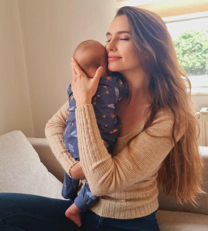 Taze anne Leyla Lydia Tuğutlu oğluyla ilk fotoğrafını paylaştı