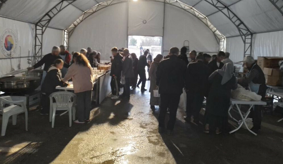 TOBB ve Yemeksepeti'nden işbirliği: Adıyaman'da Ramazan ve bayram boyunca yemek dağıtılacak TOBB ve Yemeksepeti'nden işbirliği: Adıyaman'da Ramazan ve bayram boyunca yemek dağıtılacak