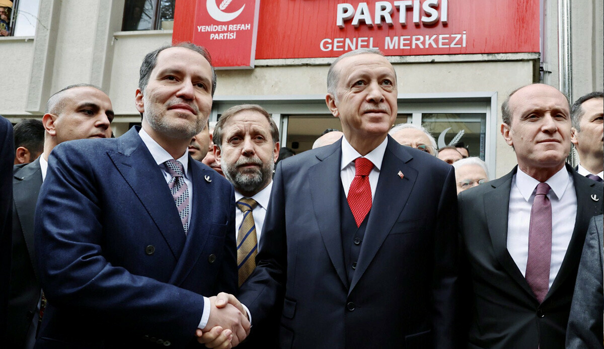 Paylaşımlar asılsız çıktı! Yeniden Refah Partisi&#039;nde 14 teşkilat hakkında açıklama