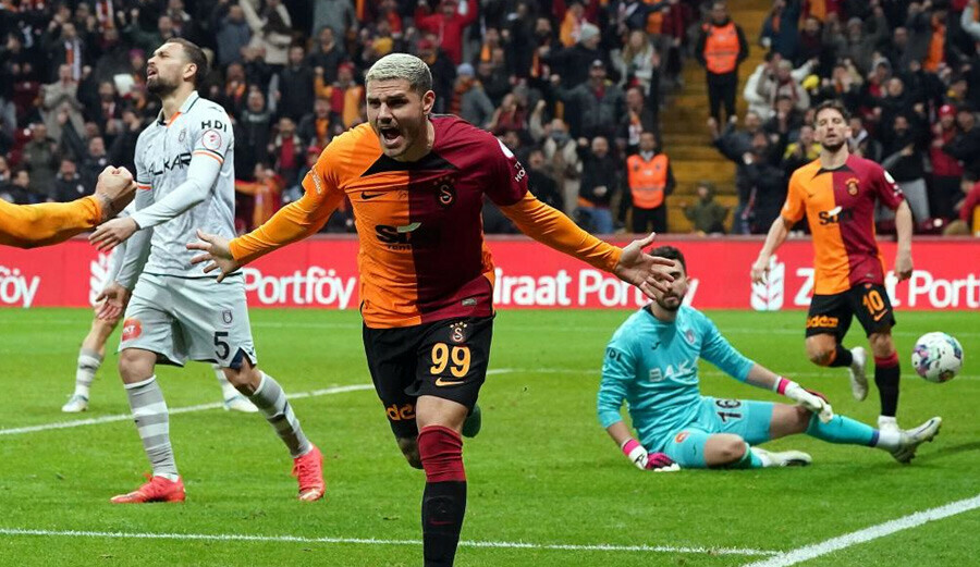 Galatasaraylı Mauro Icardi'ye PFDK şoku!  Galatasaraylı Mauro Icardi'ye PFDK şoku!