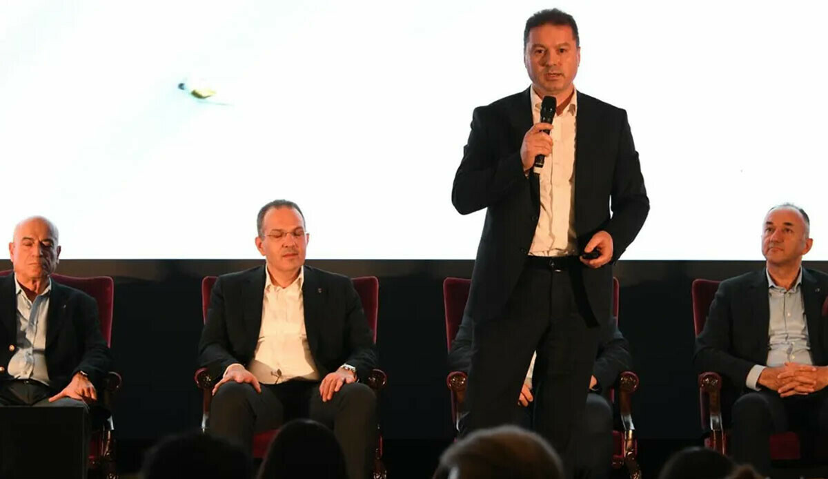 Maher Holding tüm çalışanlarıyla “yeniliğe doğru” toplandı Maher Holding tüm çalışanlarıyla “yeniliğe doğru” toplandı