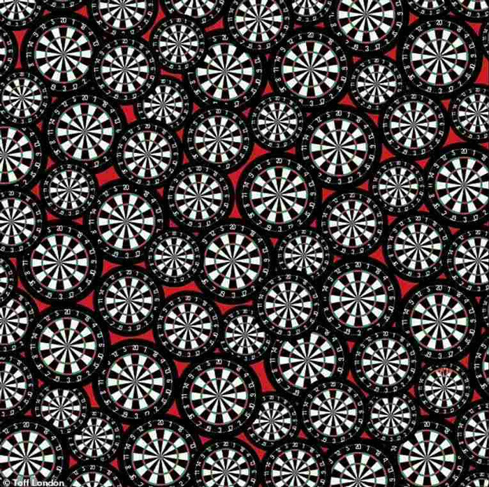 Süre: 15 saniye! Dart oklarının bulunduğu tahtayı gören ‘şahin gözlü’ sayılıyor Süre: 15 saniye! Dart oklarının bulunduğu tahtayı gören ‘şahin gözlü’ sayılıyor