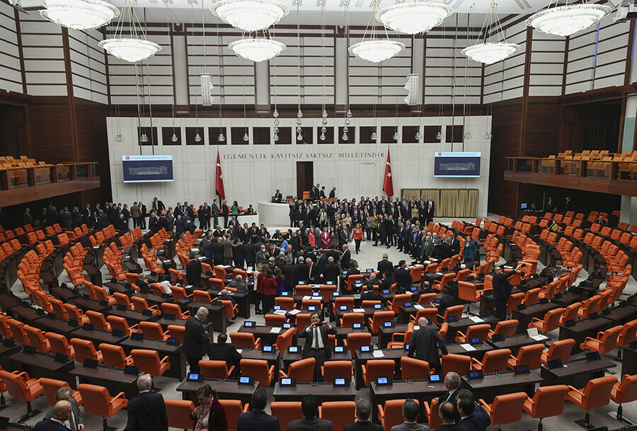 Meclis Genel Kurulu seçim arası verdi Meclis Genel Kurulu seçim arası verdi