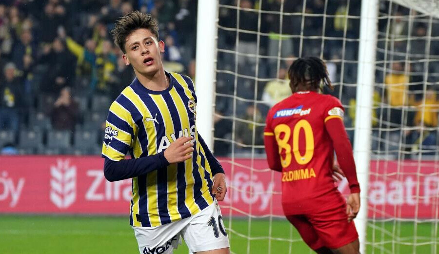 Jorge Jesus Kadıköy'de bir kez daha tribünlerle karşı karşıya geldi