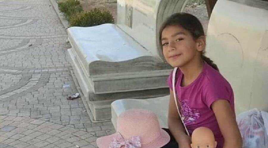 Kilis’te kaybolan çocuktan acı haber: Su kuyusunda boynuna briket bağlı halde bulundu Kilis’te kaybolan çocuktan acı haber: Su kuyusunda boynuna briket bağlı halde bulundu