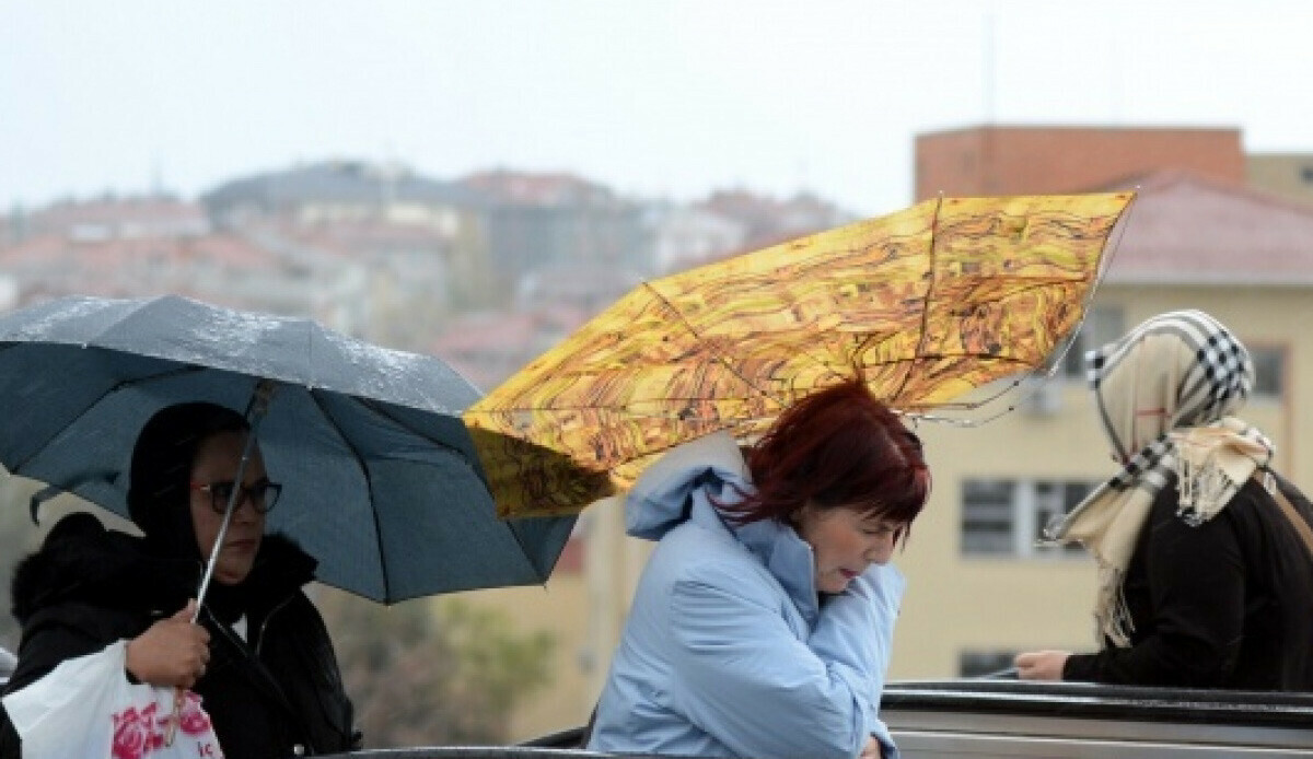 Dikkat! Bu gece başlıyor: Meteoroloji'den fırtına ve rüzgar uyarısı Dikkat! Bu gece başlıyor: Meteoroloji'den fırtına ve rüzgar uyarısı