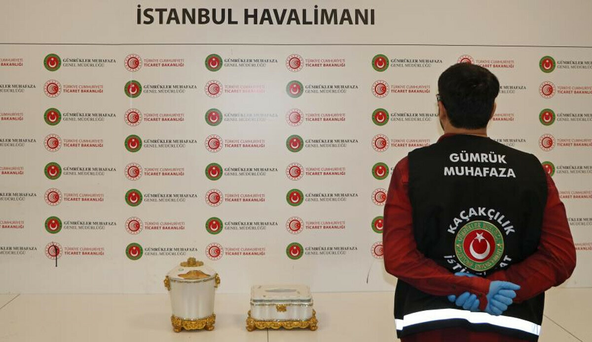 Uyuşturucu tacirlerinin yöntemi pes dedirtti! Süs eşyası görünümünde İstanbul Havalimanı’nda ele geçirildi