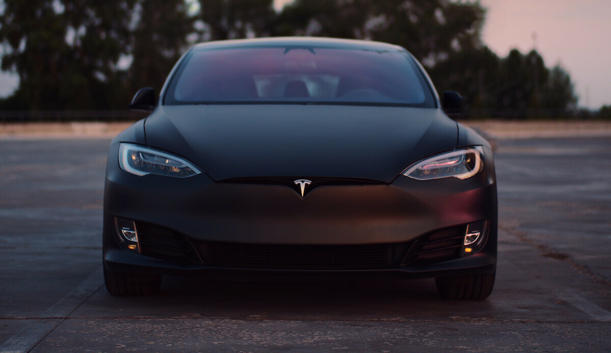 Tesla çalışanlarından skandal itiraf: Müşterilerinin mahrem görüntüleri sızdı