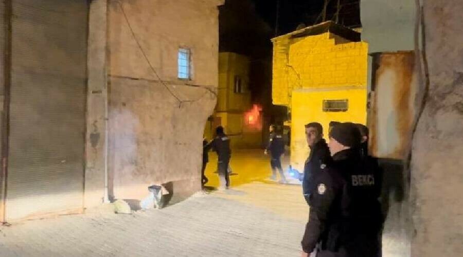 Gina’nın su kuyusunda ölü bulunduğu evde yangın Gina’nın su kuyusunda ölü bulunduğu evde yangın