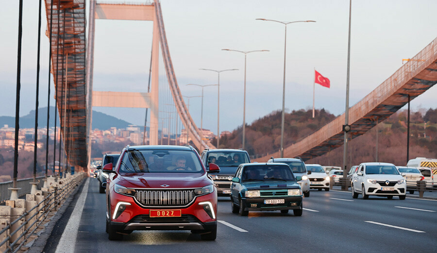 Bakan Nebati Togg ile İstanbul yollarında: İlk test sürüşünü gerçekleştirdi