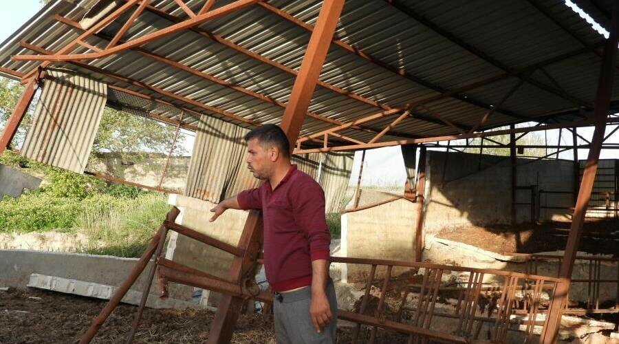 Depremin şiddeti drone ile görüntülendi: Evin içinden fay hattı geçti, toprak metrelerce kaydı Depremin şiddeti drone ile görüntülendi: Evin içinden fay hattı geçti, toprak metrelerce kaydı