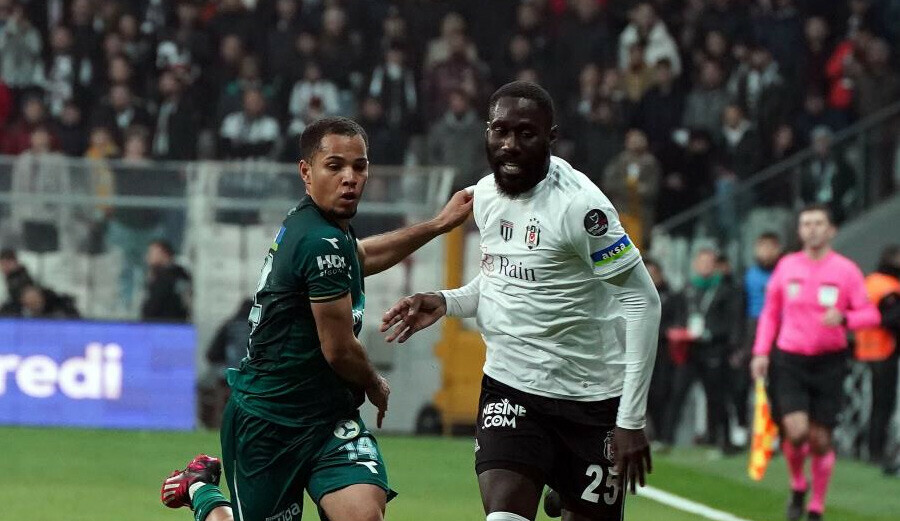 Arthur Masuaku'nun satın alma opsiyonu ne kadar? Beşiktaş'ın sol bekinin durumu kesinleşti