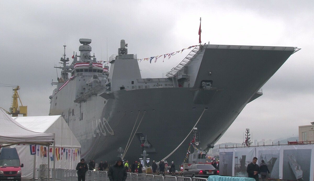 TCG Anadolu Gemisi'nde büyük gün: Cumhurbaşkanı Erdoğan açılışını yaptı... İşte dünyanın ilk SİHA gemisinin benzersiz özellikleri