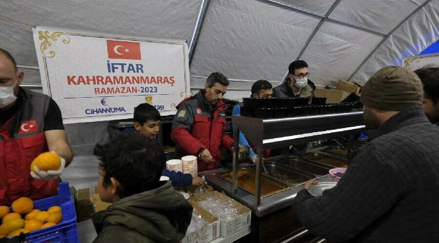 Sadakataşı ve Cihannüma’dan iftar organizasyonu  Sadakataşı ve Cihannüma’dan iftar organizasyonu