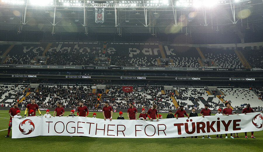 Teşekkürler Atletico Madrid... La Liga devi depremzedelere yardım için İstanbul'da Beşiktaş'la karşılaştı