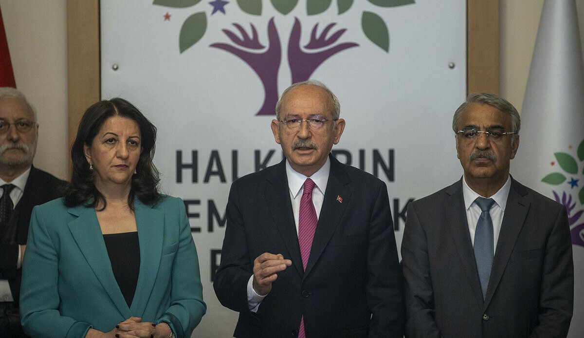 HDP’li Çandar 6'lı masanın adayı Kılıçdaroğlu’na gözdağı verdi: Anayasa değişikliğine mecbur HDP’li Çandar 6'lı masanın adayı Kılıçdaroğlu’na gözdağı verdi: Anayasa değişikliğine mecbur