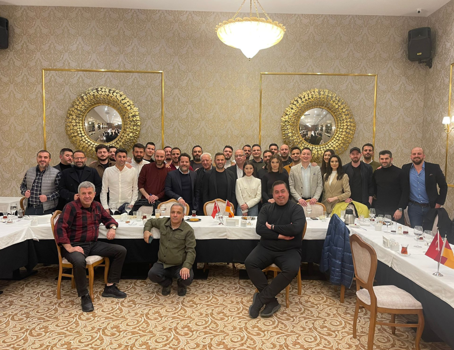 Okan Buruk iftar yemeğinde açıkladı: Icardi kalmak istiyor, Fatih Terim ile fikir alışverişi yapıyoruz