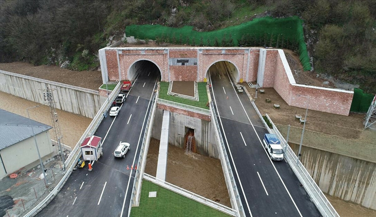 Dev projede sona gelindi! İki il arasında ulaşım süresi 40 dakikaya inecek, 200 milyon lira tasarruf sağlayacak Dev projede sona gelindi! İki il arasında ulaşım süresi 40 dakikaya inecek, 200 milyon lira tasarruf sağlayacak
