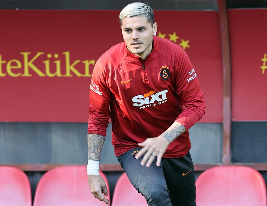 Galatasaray'da yeni sezon ayrılacak ilk isim belli oldu! Avrupa devi transferi bitirmek için İstanbul'a geliyor Galatasaray'da yeni sezon ayrılacak ilk isim belli oldu! Avrupa devi transferi bitirmek için İstanbul'a geliyor