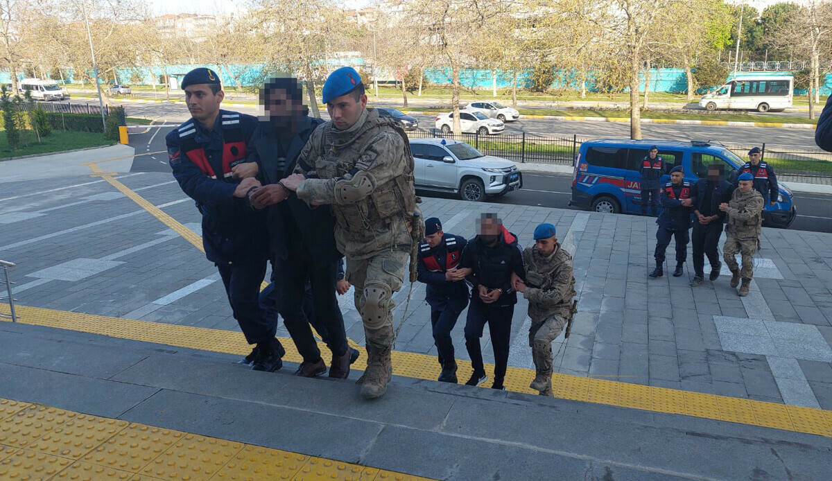 Tekirdağ’da 1’i sorumlu 5 DEAŞ şüphelisi yakalandı Tekirdağ’da 1’i sorumlu 5 DEAŞ şüphelisi yakalandı