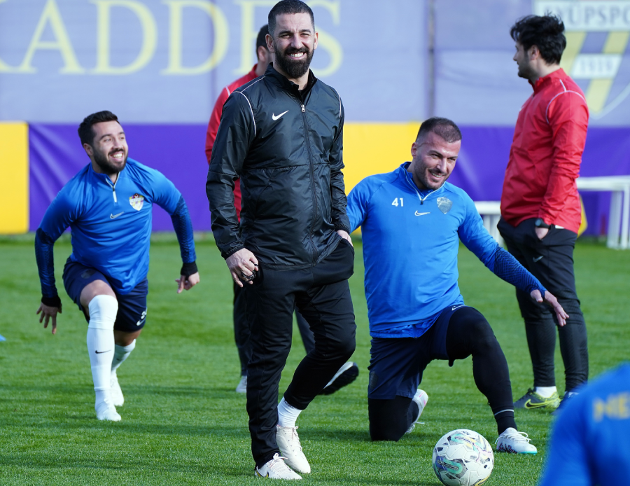 Arda Turan ilk maçına çıkıyor! Eyüpspor, Göztepe deplasmanında Arda Turan ilk maçına çıkıyor! Eyüpspor, Göztepe deplasmanında