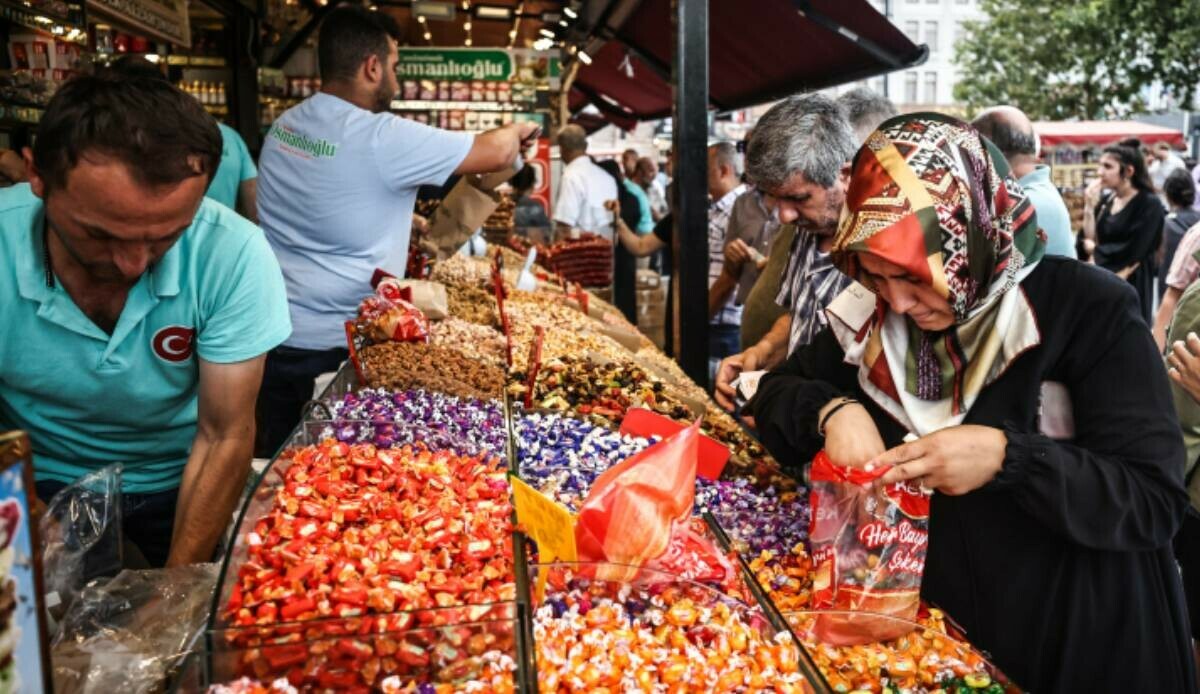 Bayramda esnafın yüzü gülecek, 30 milyar lira ciro hedefi Bayramda esnafın yüzü gülecek, 30 milyar lira ciro hedefi