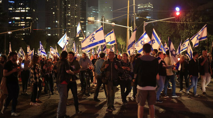 Yargı reformu ateşi sönmüyor! İsrailliler yine sokakalarda Yargı reformu ateşi sönmüyor! İsrailliler yine sokakalarda