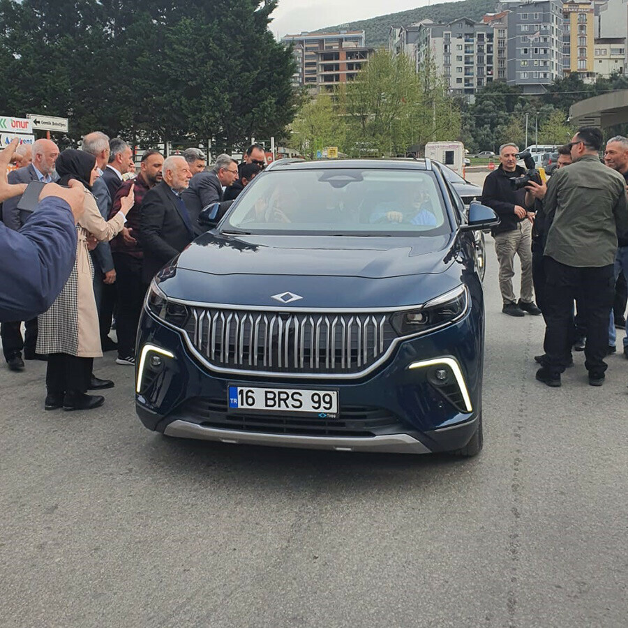 Bakan Varank'tan Togg'u hedef alan muhalefete cevap: İtalyan değil Bursalı Bakan Varank'tan Togg'u hedef alan muhalefete cevap: İtalyan değil Bursalı