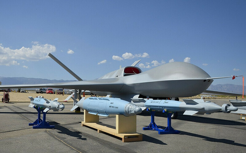 <h3><strong>MQ-20 AVENGER (ESKİ ADIYLA PREDATOR C)</strong></h3><p>> Şirket: General Atomics Aeronautical Systems</p><p>> Çoğunlukla ABD Hava Kuvvetleri tarafından kullanılır</p><p>> İlk uçuş: 2009</p><p>> Aralık: Yok</p><p>> Taşıma kapasitesi: 6.500 lb</p>