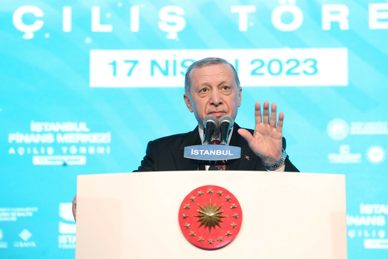 Dünyanın gözbebeği İstanbul Finans Merkezi hizmete açıldı Dünyanın gözbebeği İstanbul Finans Merkezi hizmete açıldı