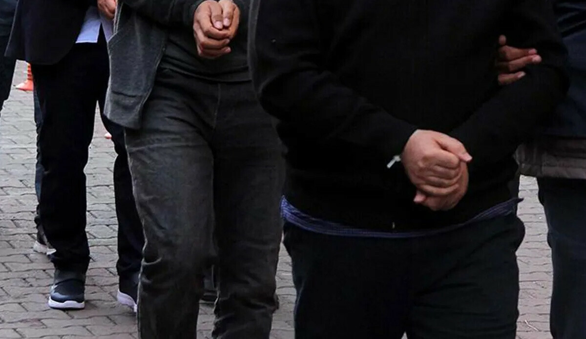 7 ilde oto hırsızlık şebekesine operasyon: 12 şüpheli gözaltına alındı