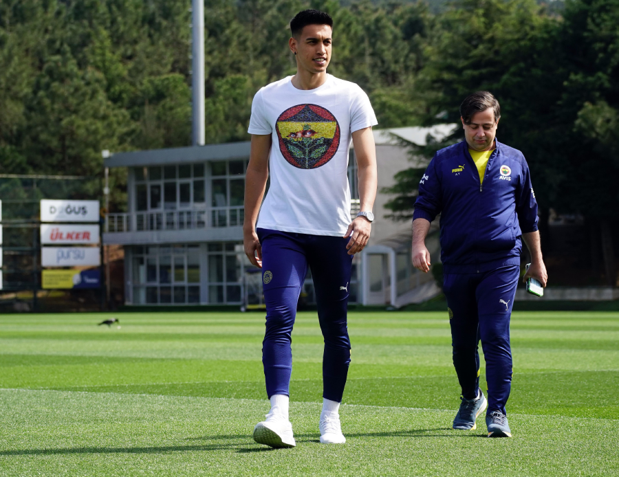 İrfan Can Eğribayat: Galatasaray puan kaybedecek, belki orada yenip şampiyonluk kutlarız İrfan Can Eğribayat: Galatasaray puan kaybedecek, belki orada yenip şampiyonluk kutlarız