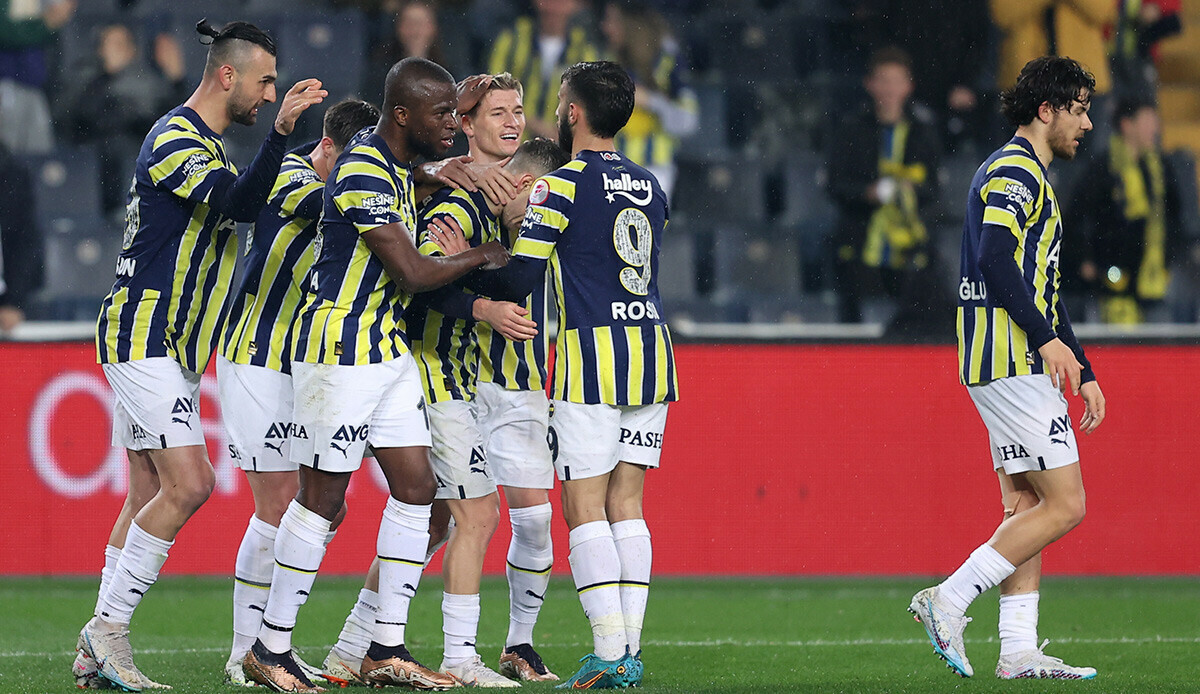 Fenerbahçeli yıldıza ABD kancası! İki kulüp teklifini iletti