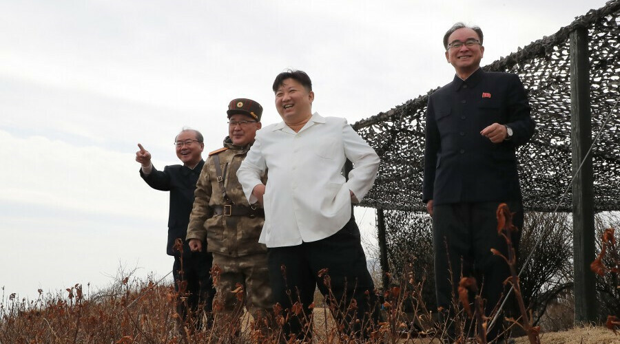 Kim, Kuzey Kore'nin ilk casus uydusunun fırlatılmasını emretti