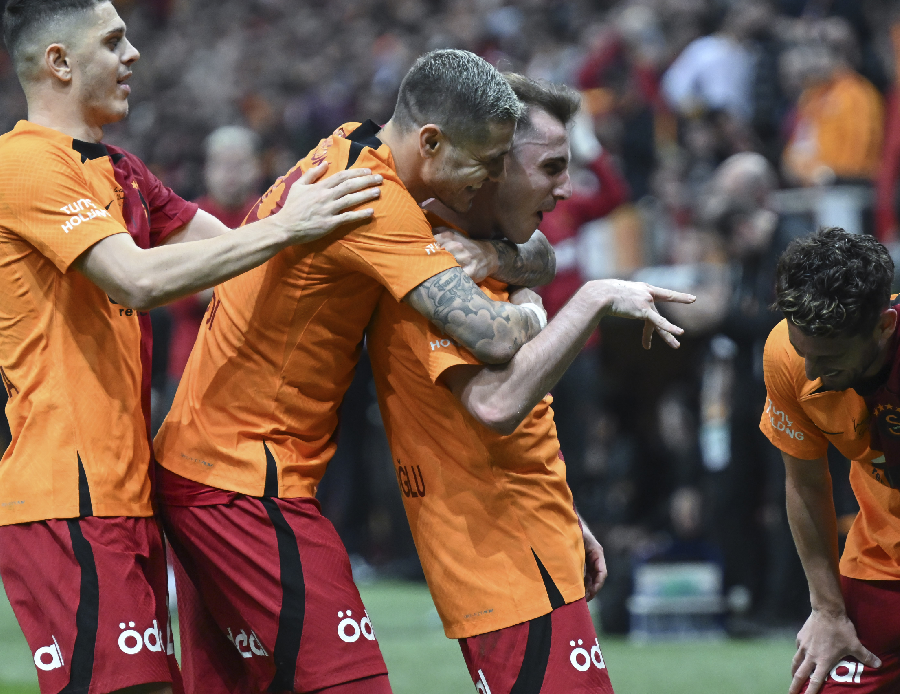 Galatasaray'da kombine çılgınlığı! Taraftarlar son 10 yılın rekorunu kırdı