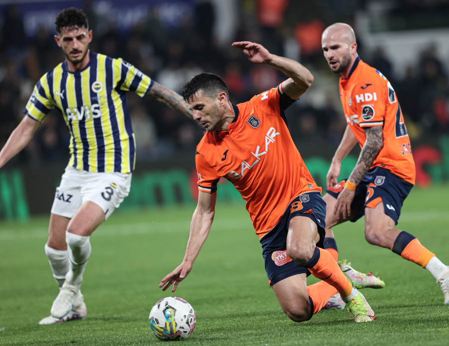 Hatalı gol yediren Samet Akaydin'dan duygusal paylaşım! Fenerbahçe taraftarına seslendi