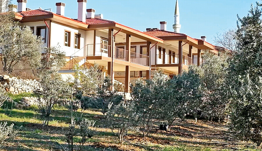 Manavgat ayağa kalktı, tüm evler mayısta teslim