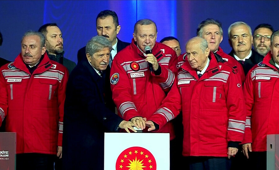 Karadeniz gazında tarihi gün! Erdoğan'dan çifte müjde: Konutta doğal gaz bir yıl ücretsiz Karadeniz gazında tarihi gün! Erdoğan'dan çifte müjde: Konutta doğal gaz bir yıl ücretsiz