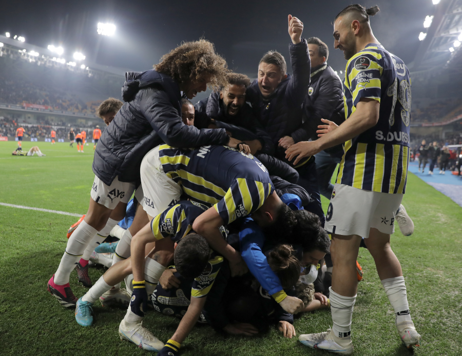 Nihat Kahveci'den dikkat çekecek Fenerbahçe yorumu: 75'ten sonra açsınlar televizyonu!