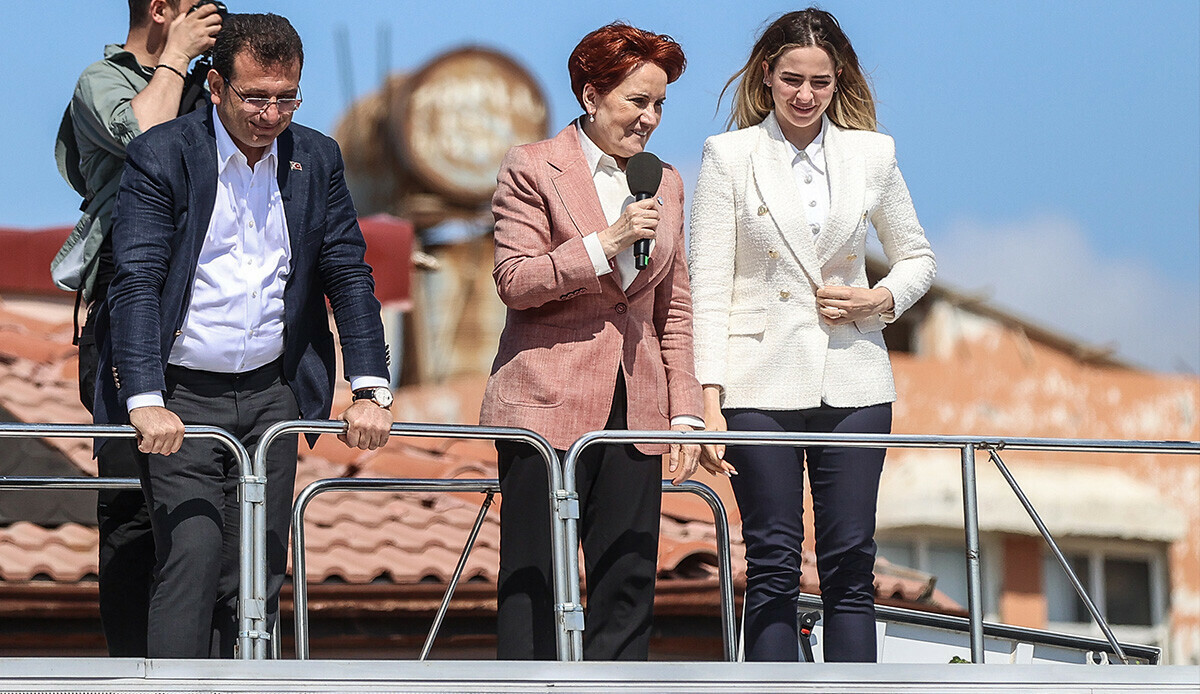 Akşener "CHP'liler gücenmesin" diyerek Samandağlılara seslendi: Bir oy Meral'e alabilir miyim? Akşener "CHP'liler gücenmesin" diyerek Samandağlılara seslendi: Bir oy Meral'e alabilir miyim?